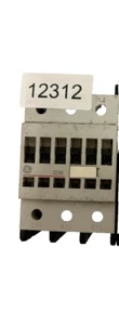 Contactor General Electric CL06A300M, 80AMP, 600V AC MAX, 50/60Hz, 3 polos - Imagen 1 de 2