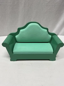 Puppenhaus Holz Sofa hellgrün gepolstert Couch Kissen mit grüner Borte 8”x6”x3” - Bild 1 von 8