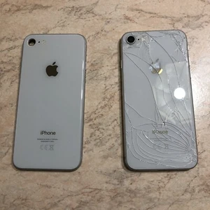 Apple iPhone 8 - 256GB - Bianco (Sbloccato) Vetro Posteriore Lesionato - Foto 1 di 6