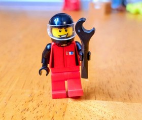 LEGO Speed Champions Chevy Camaro Drag Race  75874 Race Car Driver l Mini Figure