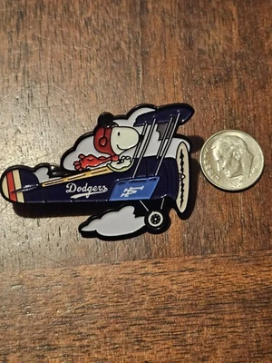 Peanuts Snoopy's Flying Ace LA Dodgers Pin Pinback Hat Snapback Cap  - Image 1 of 2