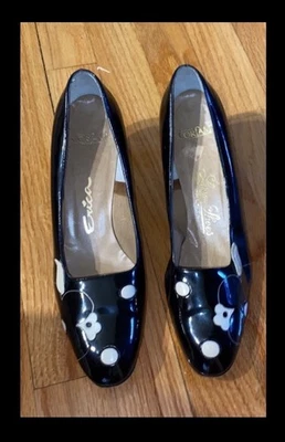 Vintage Black Patent Leather Shoes Size 8 Narrow - Image 1 of 4