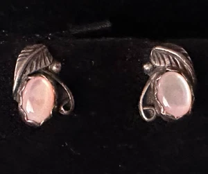 Vintage Earrings 925 STERLING SILVER Pierced Stud Navajo Shell  Jewelry lot y - Picture 1 of 4
