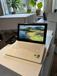Asus X200CA Windows 10 Laptop mit Touchscreen Notebook - Bild 1 von 15