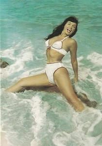 Foto brillante de Bettie Page en color océano 8x10 - Imagen 1 de 1