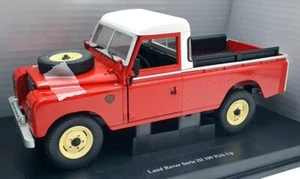 Eagle Universal Hobbies 1/18 Scale 4405 - Land Rover S III 109 Pick Up Red/White - Picture 1 of 5