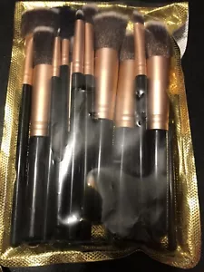 Make-Up Brushes- 16 Pieces - Picture 1 of 2