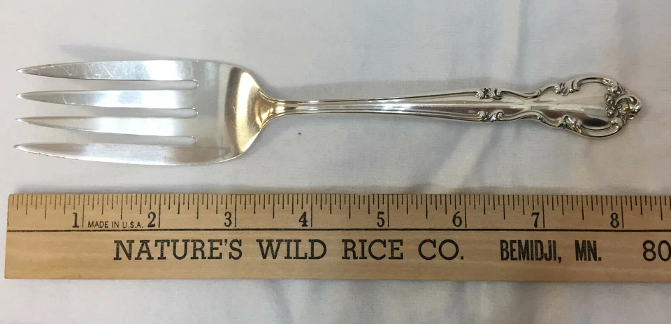 Tenedor de carne clásico americano Easterling de plata esterlina para servir ensalada  Foto 1 de 4