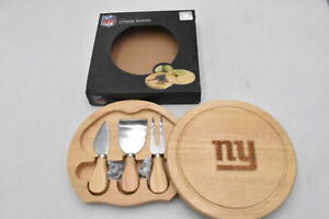 New York Giants Brie Cheese Cutting Board and Tools Set
