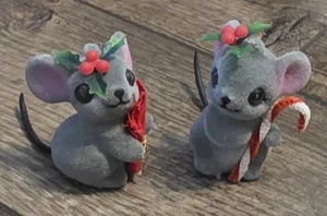 Vintage 2er Set beflockte Baby Maus Mäuse Frohe Weihnachten Figuren Stechpalme - Bild 1 von 10