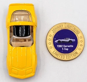 1997 Johnny Lightning Classic Customs Corvette 1982 Corvette T-Top Yellow Loose - Picture 1 of 6