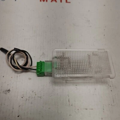 03-16 Volvo XC70 Luz de cortesía Interior Trasera Derecha Lámpara Lente 9151431 OEM Foto 1 de 4