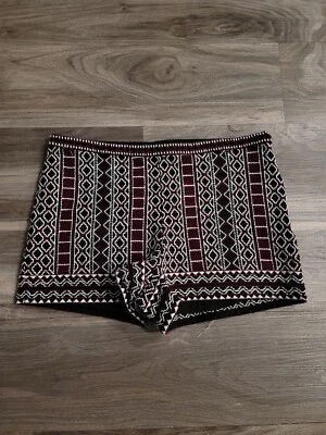 Pantalones Cortos Forrados Tribal/Azteca Forrados Forever 21 Talla Pequeña Nuevos Foto 1 de 3