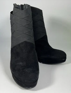 Stuart Weitzman Black Booties Size 8M Platform Stiletto heels Suede - Picture 1 of 14