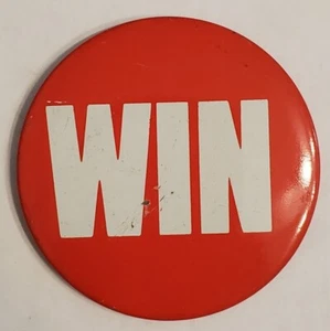 VINTAGE ~ "WIN/Courtesy of SWANSON Frozen Foods" - 2,25" Button Pinback - 06 - Bild 1 von 4