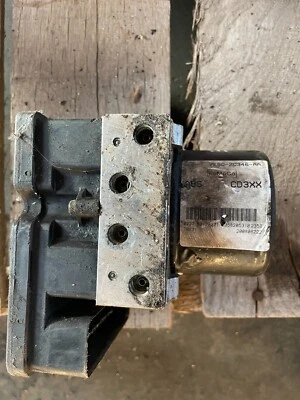 Bomba de freno antibloqueo ABS Lincoln MKZ 2009 3,5 L A/T 7E5C-2C346-AA fabricante de equipos originales Foto 1 de 3