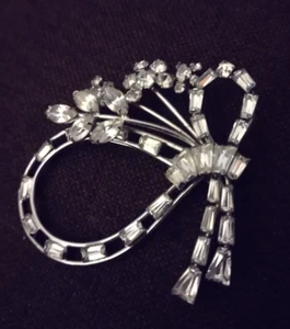 Vintage Phyllis Sterling Silver Clear Rhinestone Floral Ribbon Bow Brooch - Picture 1 of 6