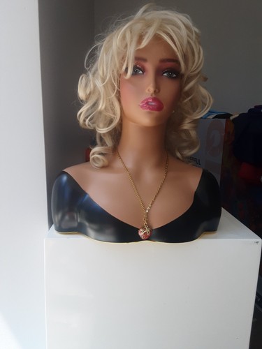 Collana Gucci Logo gg lunghezza: 22 pollici fragola ?