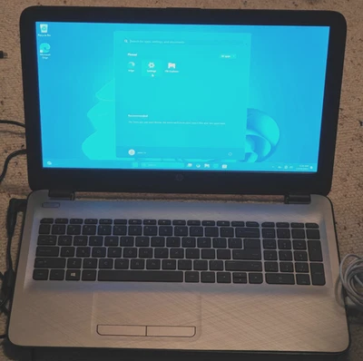 Ноутбук HP TPN-C126 15-AF123CL - БЕЗ ЖЕСТКОГО ДИСКА, 6 ГБ RAM, AMD A8-7410 APU, Radeon R5 - Изображение 1 из 4