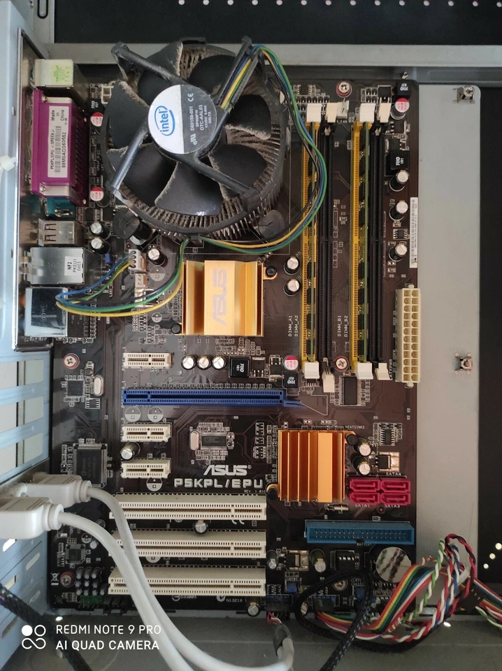 Pentium Q8200 + M/B ASUS P5KPL EPU + 4 GB RAM + Dissipatore - Immagine 1 di 1