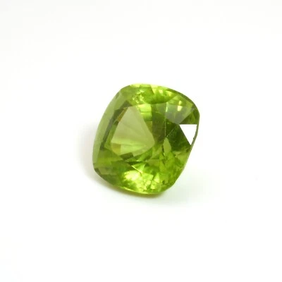 Natural Green Peridot 7.59 Ct Cushion Cut 11.4 x 11.6 mm Gemstone from Myanmar - Image 1 of 4