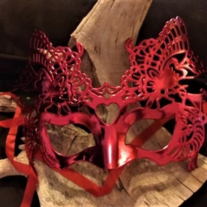 Venetian Masks - Masquerade Ball, Angelic - Picture 1 of 24