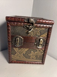 Wooden Deck Box Card Dice Trinkets Wood & Pleather 145 - Picture 1 of 14