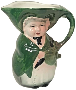 Jarra Toby vintage verde con capucha dama figurativa - mujer con paraguas - Imagen 1 de 7