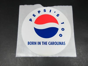 DE COLECCIÓN PEPSI'S 100 BORN IN THE CAROLINAS PEPSI COLA SODA PROMO ANUNCIO CALCOMANÍA ADHESIVA - Imagen 1 de 2