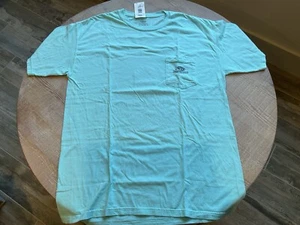 Aftco Herren L Shirt Neu mit Etikett Grün 100% Baumwolle Kurzarm Tasche T-Shirt - Bild 1 von 7