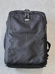 THINK TANK AIRPORT ACCELERATOR BACKPACK - Picture 1 of 5