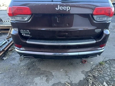 14 15 16 17 18 19 20 21 22 JEEP GRAND CHEROKEE Rear Bumper Assembly Foto 1 de 3