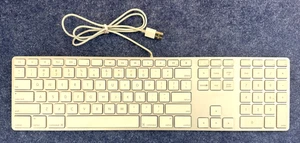 Teclado Apple Original ~ Modelo: A1243 ~ USB Estándar con Cable ~ Blanco y Plateado ~ Sin probar - Imagen 1 de 9