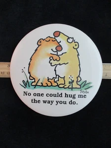 Vintage 1980s Sandra Boynton "No one could hug ..." Large 6" Pin Pinback Button - Picture 1 of 3