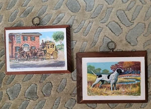 2 Unique Wood Wall Plaques by Artist Frank McWade , Colonial Inn and Pointer Dog - Imagen 1 de 4