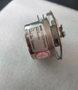 Sick SRS50-HFA0-K01 1034222 Drehgeber schneller Versand DHL oder Fedex - Bild 1 von 2