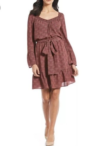 Abito Michael Kors stampato con cintura e volant rosa polveroso Cordovan XXS 2XS $ 165 nuovo con etichette