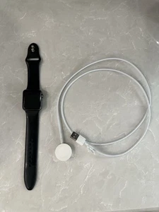 Apple Watch Series 3 GPS 38mm - Zdjęcie 1 z 6
