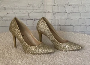 Rue 21 etc Gold Glitzer Matt Absatz Slipper Spitz 4" Größe 7 Party Urlaub - Bild 1 von 3