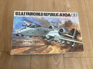 L277 Tamiya Modellbausatz 61023 - USAF Fairchild Republic A-10A - 1/48 - Bild 1 von 2