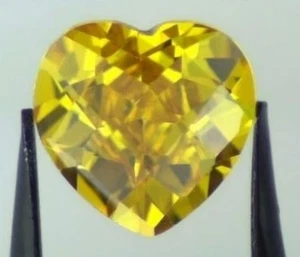 ZIRCONIA CÚBICA COLOR CITRINO 9 x 8.5 MM CORTE CORAZÓN DAMERO TOP - Imagen 1 de 1