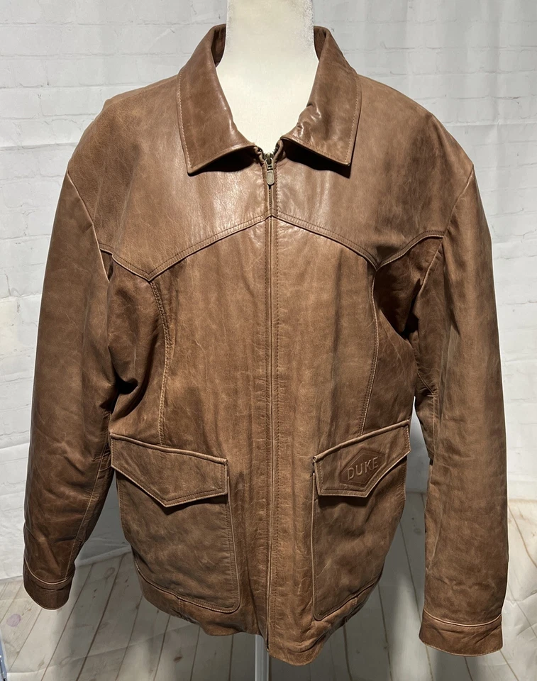 Chaqueta de cuero genuino para hombre John Wayne, “The Duke” de: The Bradford Exchange Foto 1 de 4