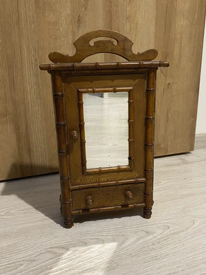 Armoire De Poupée Ancien Bois 1950 Mobilier - Photo 1/4