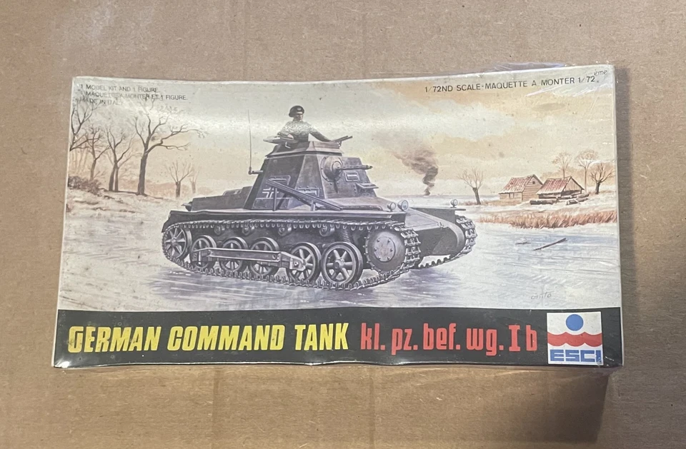 ESCI GERMAN COMMAND TANK 1/72 SCALE. SOME WHAT SEALED. - Image 1 of 1