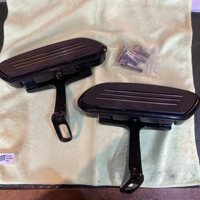 Hinten Sozius Trittbretter Fußraste für Harley Touring 93+ Street Glide Road King - Bild 1 von 4