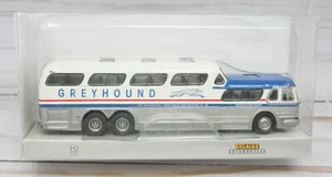 Brekina Automodelle 61302, Greyhound PD-4501 Scenicruiser Bus, Chicago, HO Scale - Picture 1 of 3