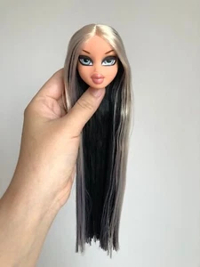 Doll Head OOAK Hand Reroot Hair Bratz - Picture 1 of 9