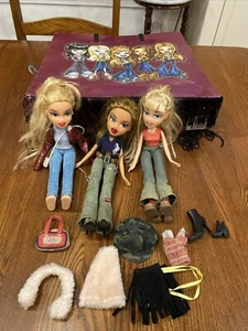 Vtg Lot 3 2001 MGA Bratz Dolls & Clothing Fringe Zip Travel Bag Carry Case - Picture 1 of 24