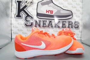 Nike Revolution 3 Damenschuhe EU 40 US 8,5 Orange 819303-800 Sportschuhe - Bild 1 von 12