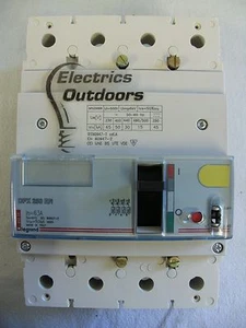 LEGRAND 63 AMP 50kA FOUR POLE MCCB 400V DPX 250 ER 0 252 53 - Picture 1 of 4